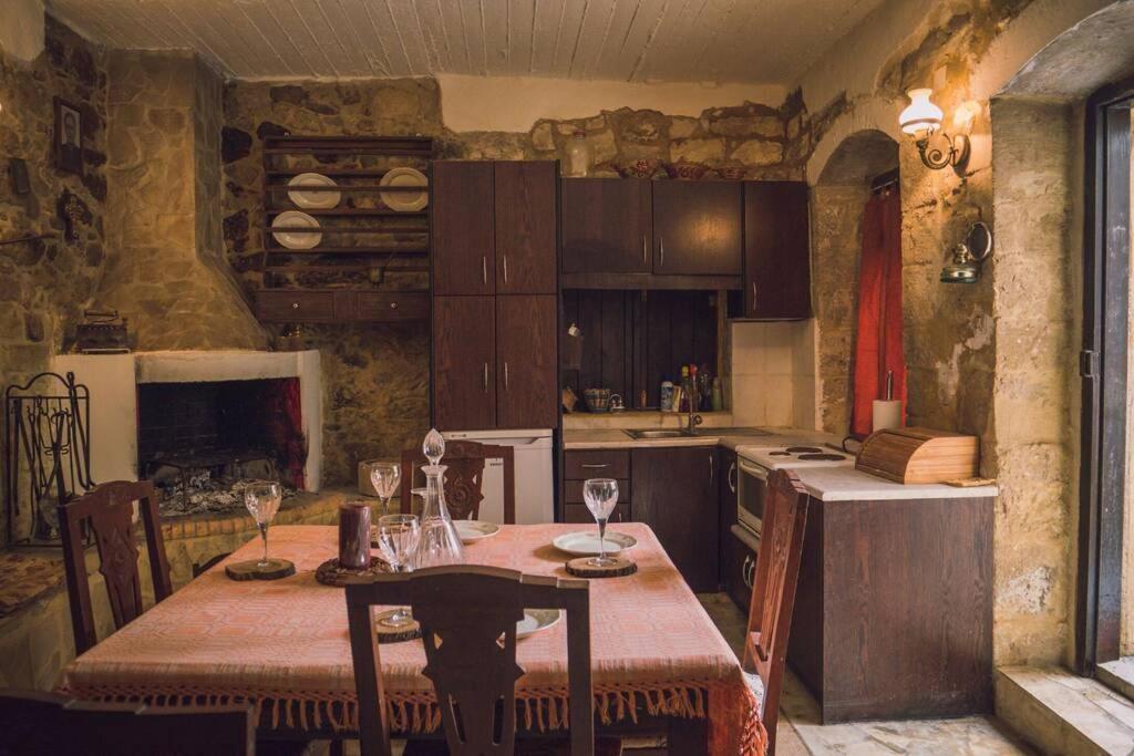 The Royal Stonehouse : Sophia Villa Vasiliki  Екстериор снимка